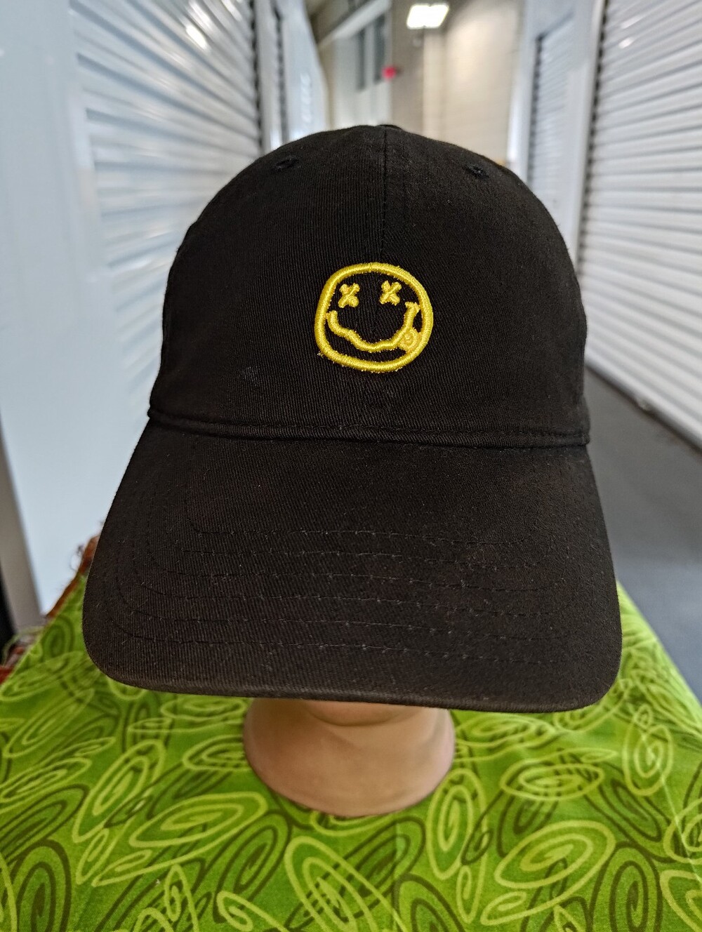 Nirvana Embroidered Strap-on Unisex Hat Cap Black Yellow